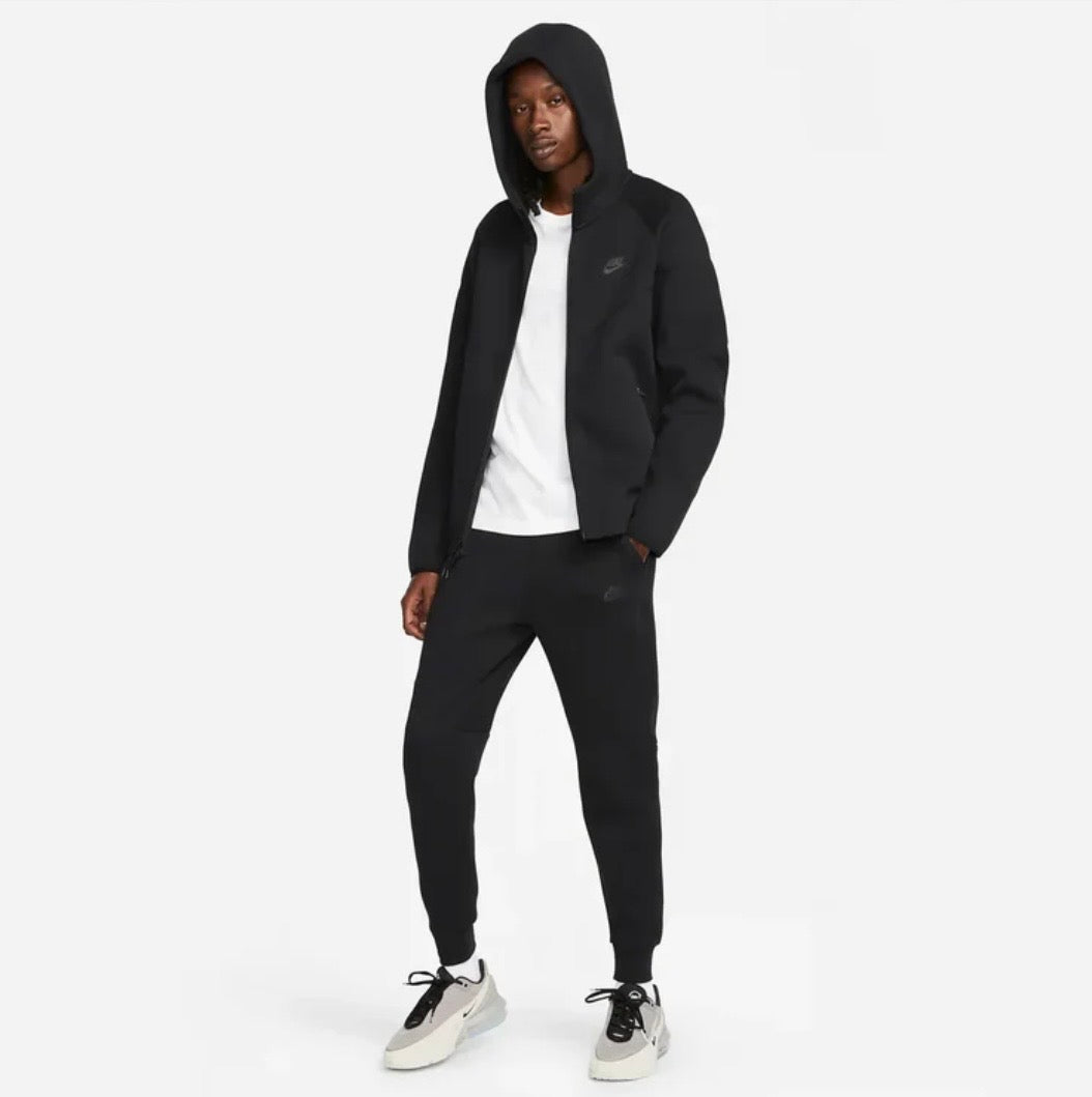 NIKE TECH FLEECE BLACK FULL ZIP TRACKSUIT