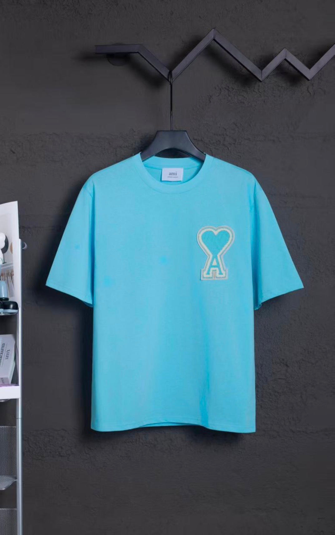 AMI PARIS T-SHIRT LIGHT BLUE