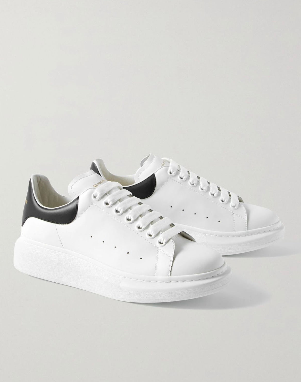 ALEXANDER MCQUEEN OVERSIZED SNEAKER ‘WHITE BLACK’